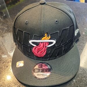 NBA Miami Heat Black Snapback Hat New Era